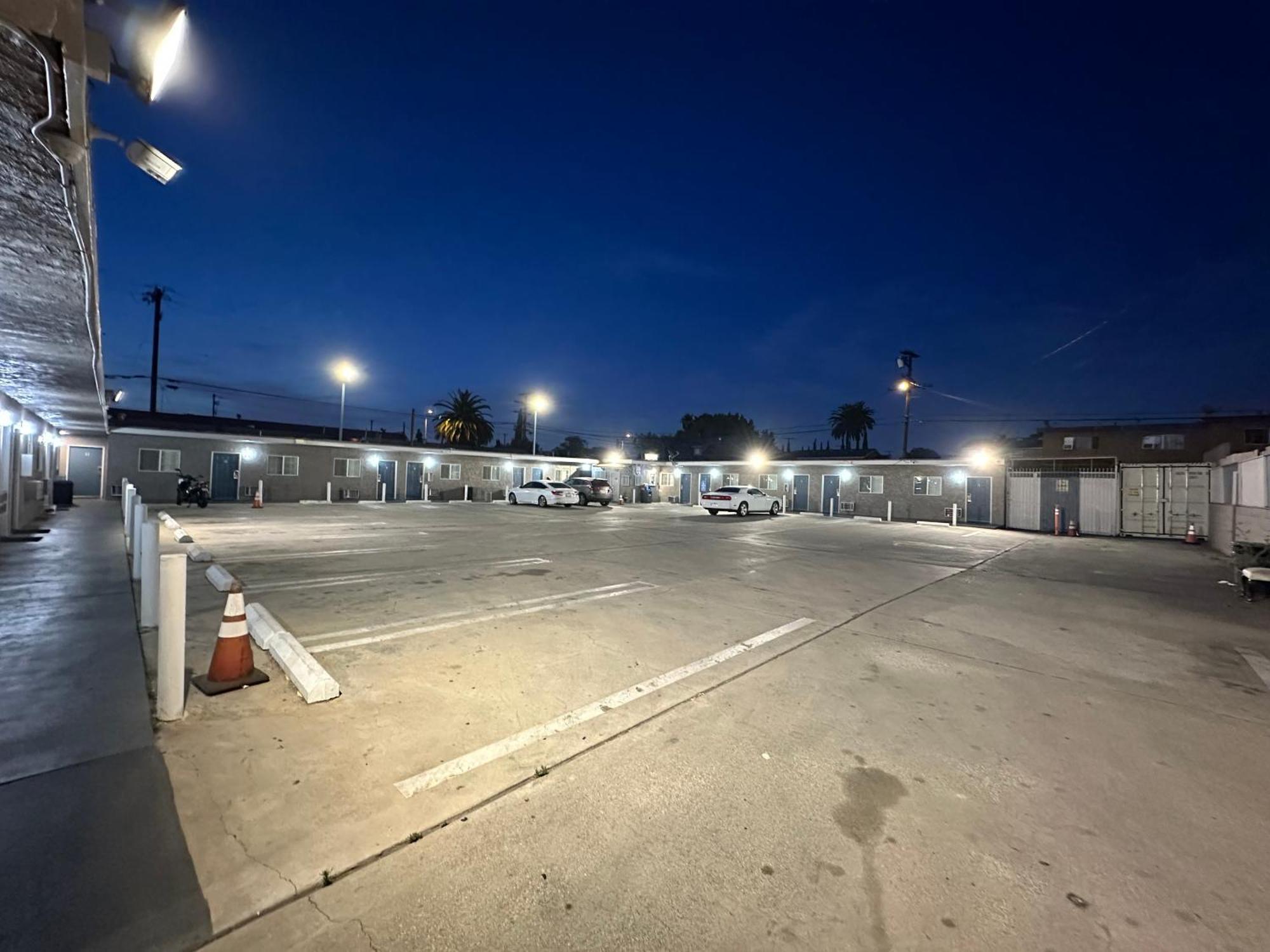 Sand Piper Motel - Los Angeles — Photos 1