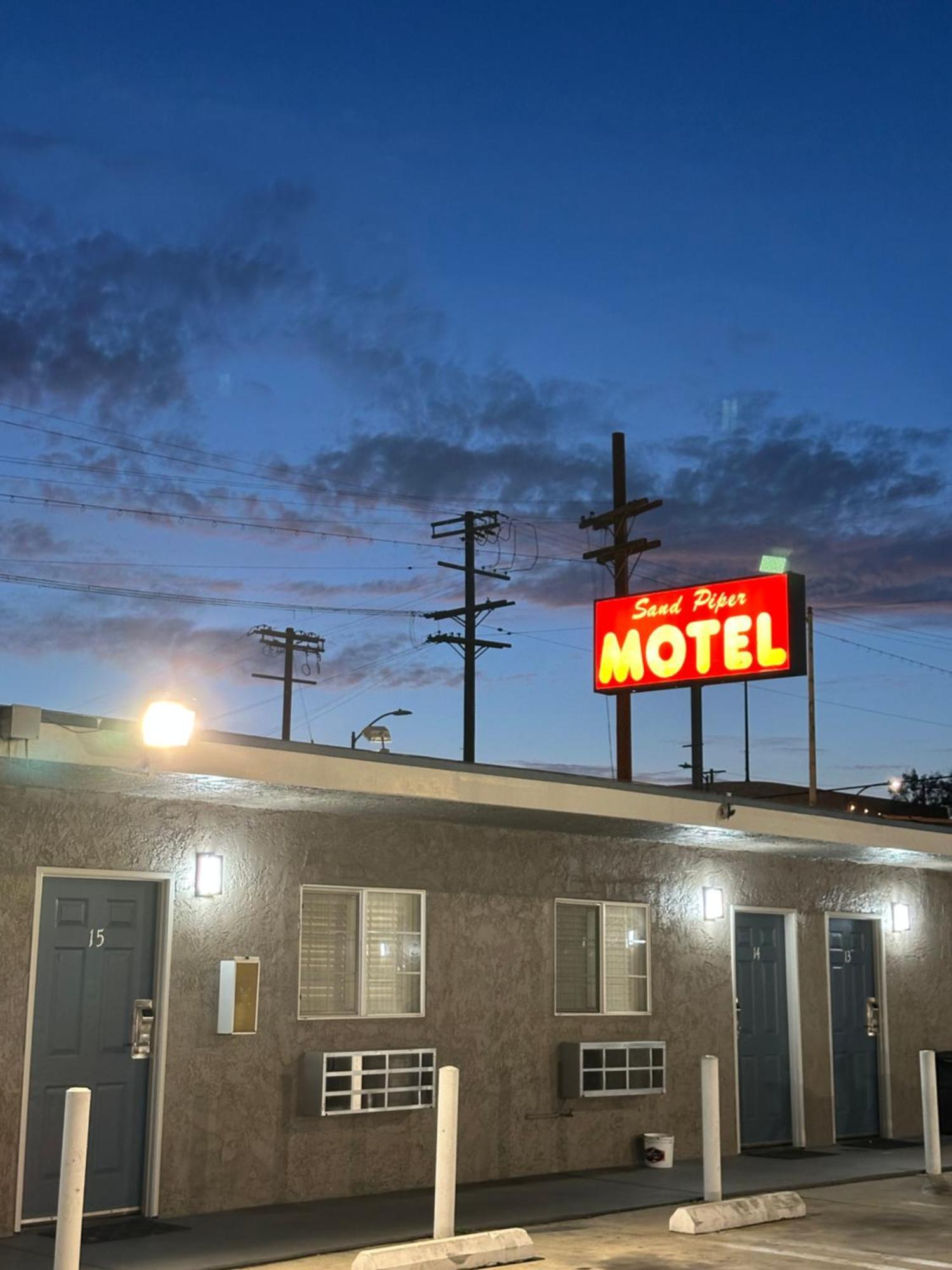 Sand Piper Motel - Los Angeles — Photos 2